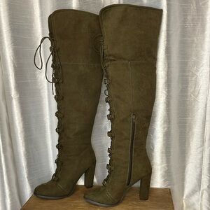 Shoedazzle Josie 8.5 Faux Micro Suede 4” Heel Over the Knee Lace Up Boots